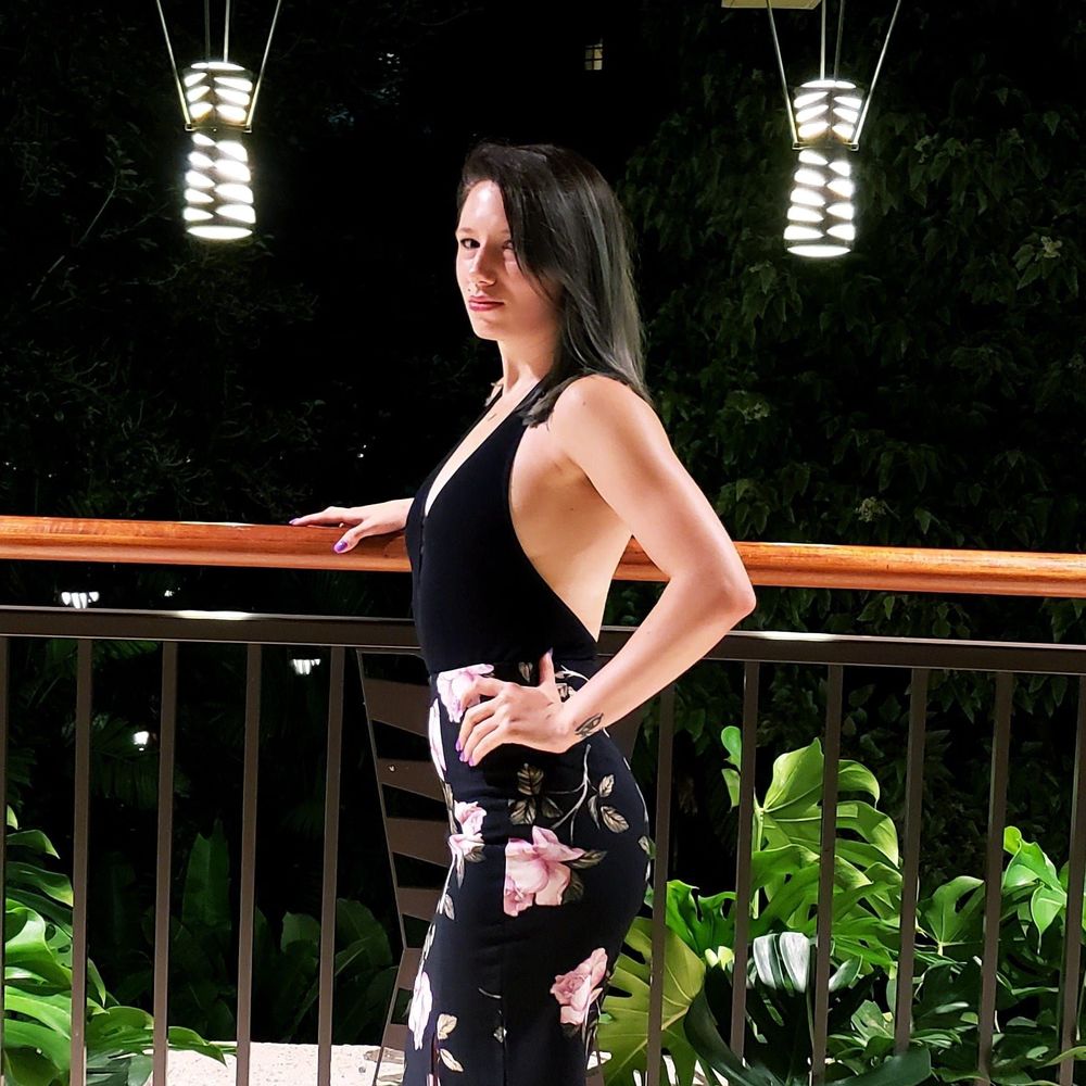 Meet your Posher, Kayla